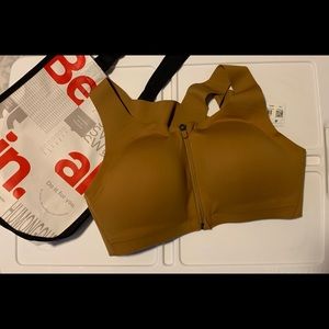Enlite Bra zip front lululemon 38c